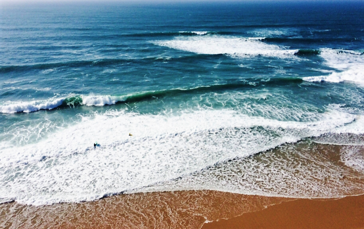 ocean waves on beach